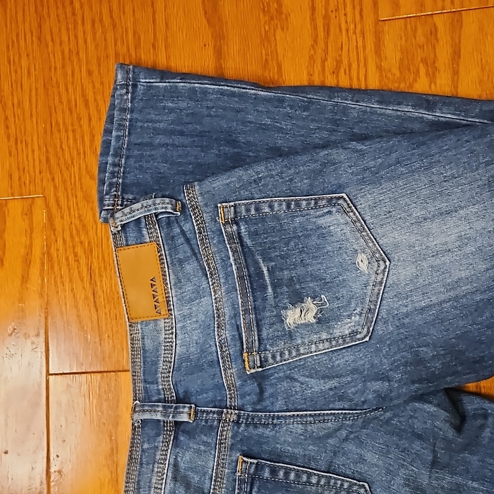 Dollhouse Jeans - Picture 5 of 8